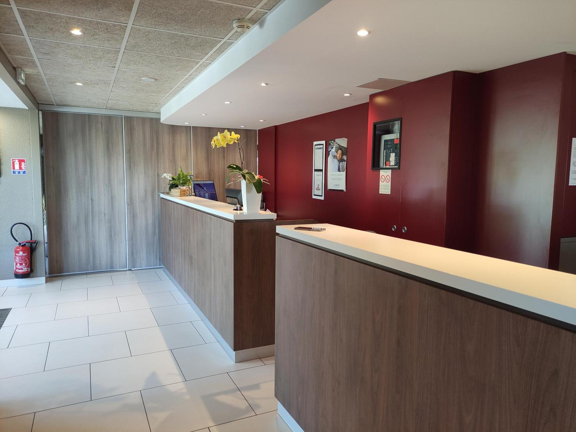 Campanile Sable-Sur-Sarthe Vion Hotel Eksteriør billede